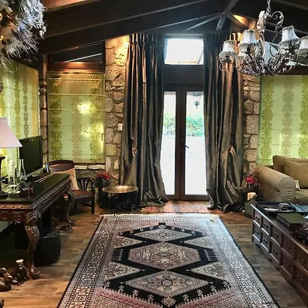 شاليه In Parnassos