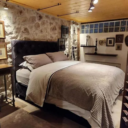 In Parnassos شاليه أراخوفا