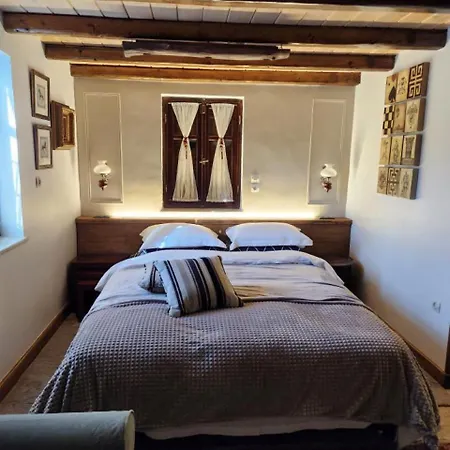 شاليه In Parnassos