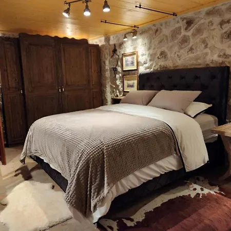 In Parnassos أراخوفا